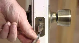 City Locksmith Store North Miami, FL 305-894-5982 - 16-Emergency-Locksmith-Opening